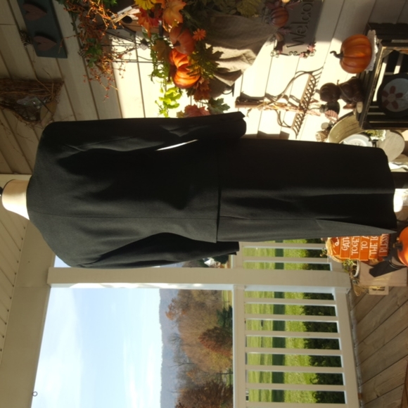 JOS. A. BANK CLOTHIERS ♡ Vintage Black 2pc Pure Wool Fully Lined Skirt Suit 4 - Picture 4 of 17